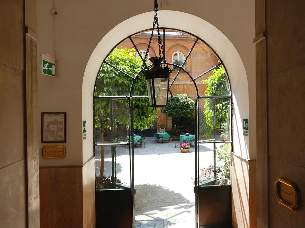 Casa Di Santa Francesca Romana A Ponte Rotto Экстерьер фото